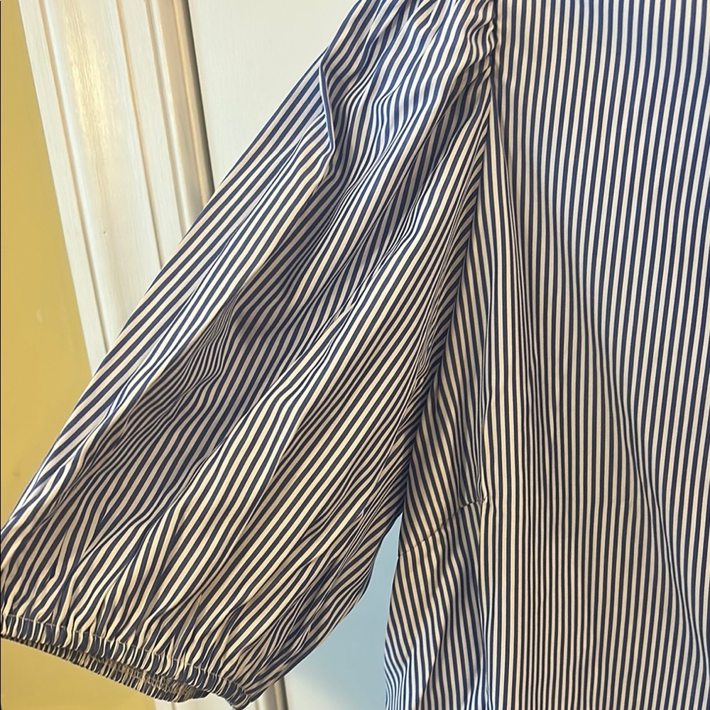 Gray Blue Puff Sleeve Blouse with Tie Front and Peter Pan Collar - Picture 3 of 6